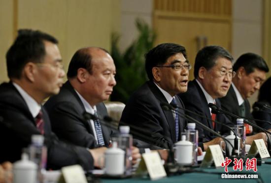 3月11日，全国政协十二届四次会议在北京梅地亚两会新闻中心召开记者会