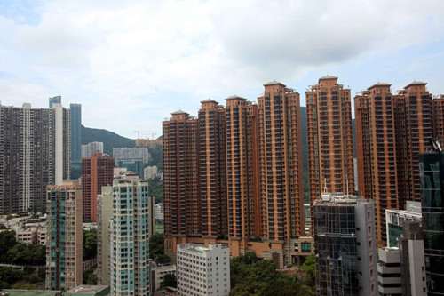 报告：香港房市艰难今年房价预计下滑10%-15%