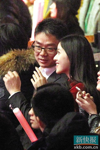 奶茶妹妹与刘强东分手疑炒作 传已经入职京东