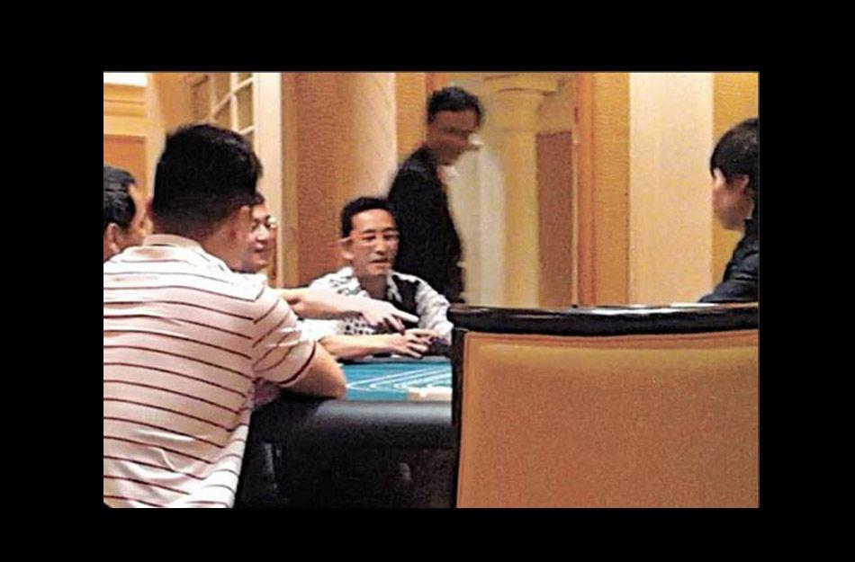 网曝宋丹丹那英澳门赌场照 盘点明星澳门赌博照(组图)