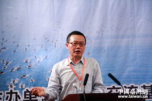 中国水产流通与加工协会常务副会长兼秘书长崔和在对接会上详细介绍了近年来两岸渔业的交流和交往情况