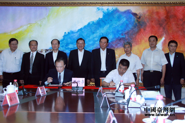 11日上午，宁夏与台湾经贸合作机遇座谈会在银川举行。