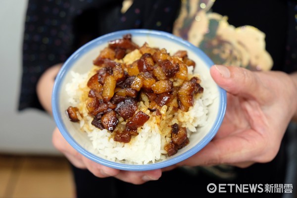 爱吃台湾卤肉饭 “陈年老卤汁”反复加热恐致癌