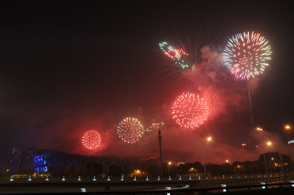 鸟巢放烟花预演apec晚宴 醉美夜空如白昼